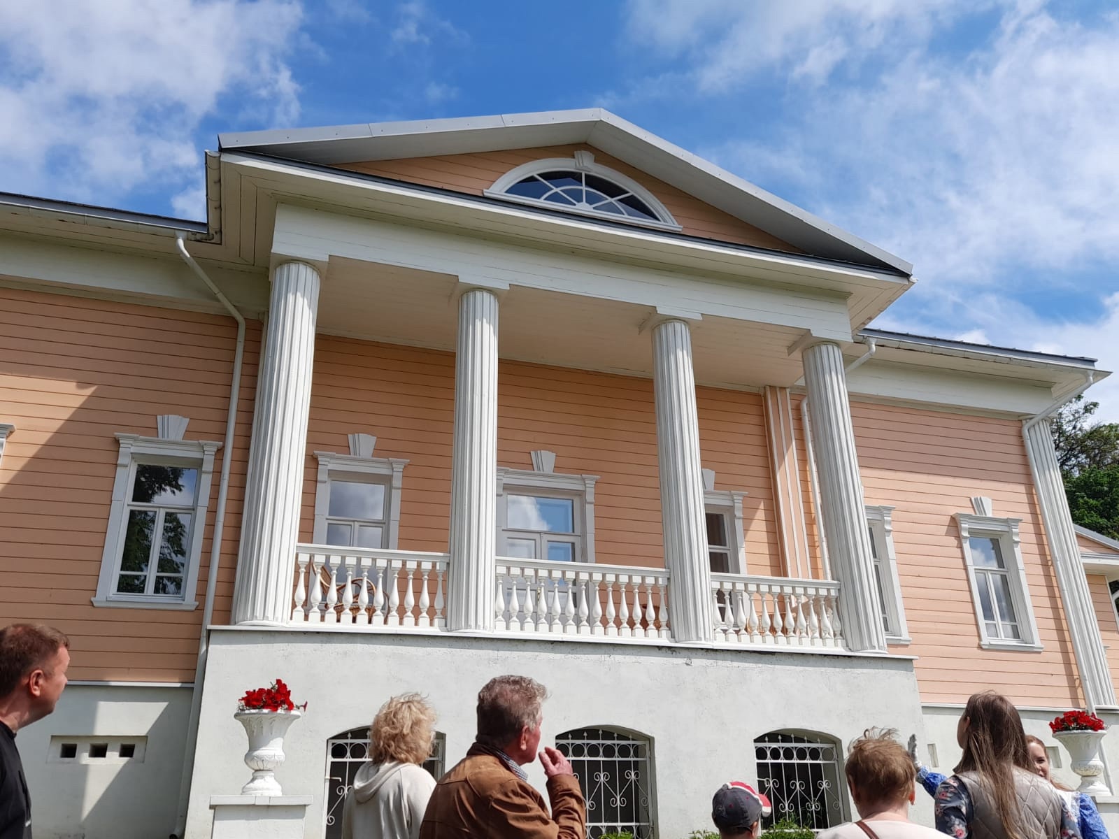 ⚜️6 июля в 14:00 ⚜️  Еще открыта запись на экскурсионную программу РБГ-тур Душевные экскурсии |Тутаев| Романов-Борисоглебск в дворянской усадьбе Зацепиных Уникальная возможность познакомиться с историей места, прочувствовать его атмосферу, поиграть
